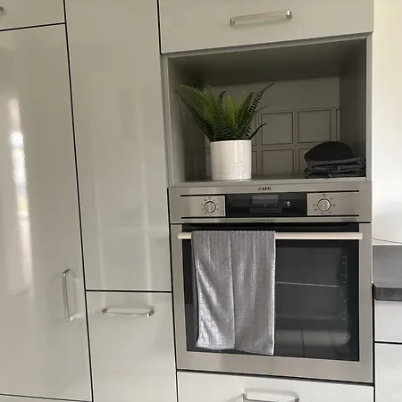 Apartamento Gemütliche Monteurswohnungen Voll Möbliert&zentral *